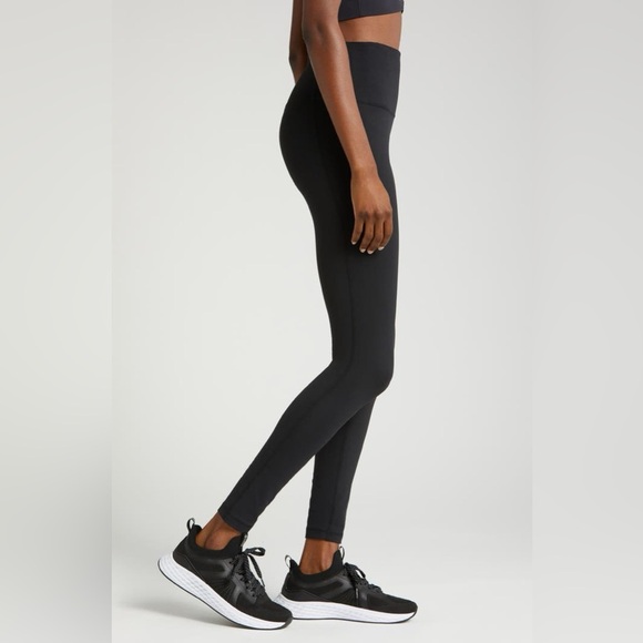 Zella Live In High Waist Leggings In Black – Size M – NWT - Picture 4 of 12